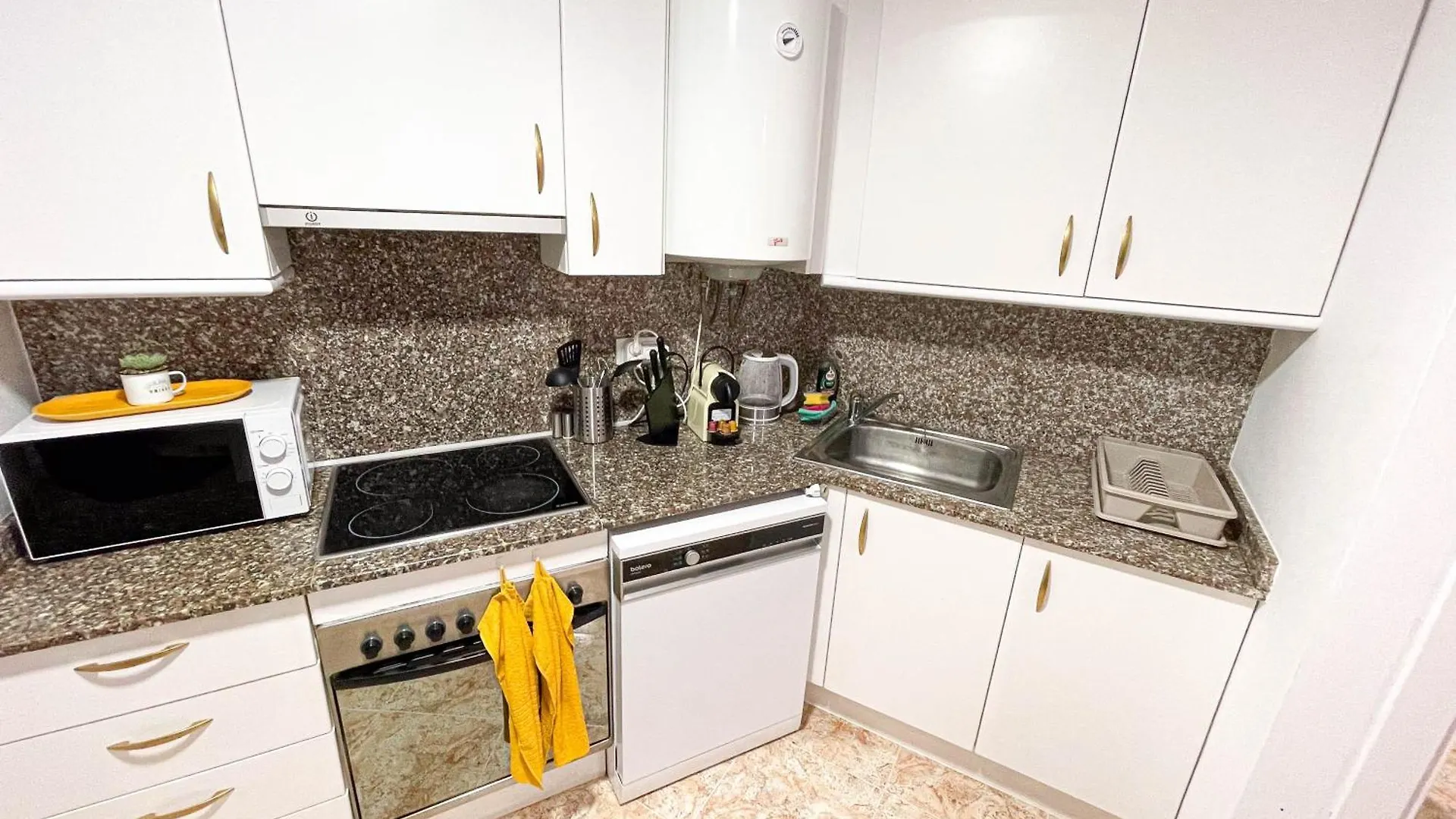 Yellow Apartment Lloret Lloret de Mar